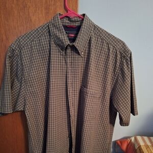 Wrangler Green Plaid Short Sleeve Button Down Size M
